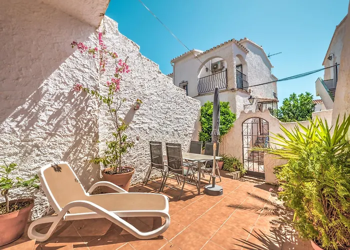 Townhouse In Capistrano Village With 2 Pool Areas Nerja