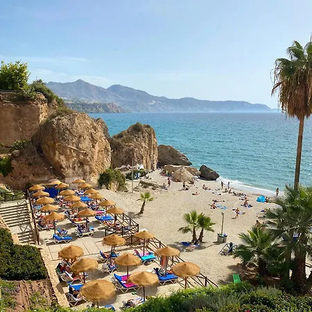 Townhouse In Capistrano Village With 2 Pool Areas Nerja
