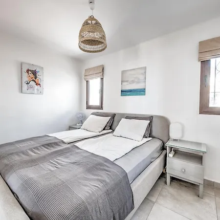 Townhouse In Capistrano Village With 2 Pool Areas