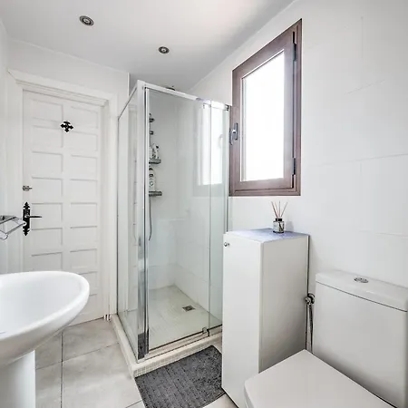 Nyaraló Townhouse In Capistrano Village With 2 Pool Areas Nerja