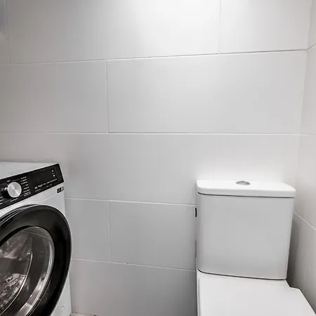 Nyaraló Townhouse In Capistrano Village With 2 Pool Areas Nerja