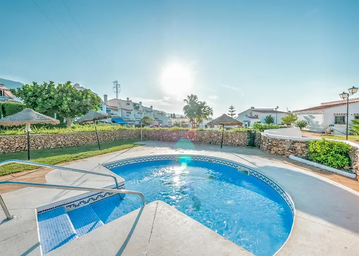 Townhouse In Capistrano Village With 2 Pool Areas Nerja