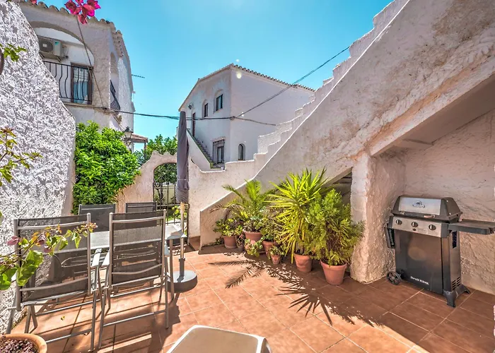 Townhouse In Capistrano Village With 2 Pool Areas