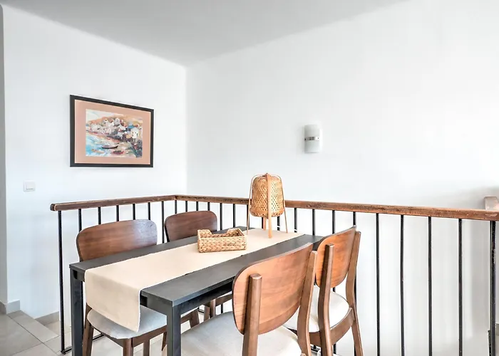 Tatil Evi Townhouse In Capistrano Village With 2 Pool Areas Nerja