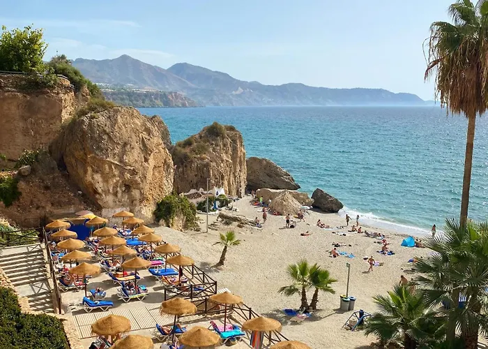 Townhouse In Capistrano Village With 2 Pool Areas Nerja